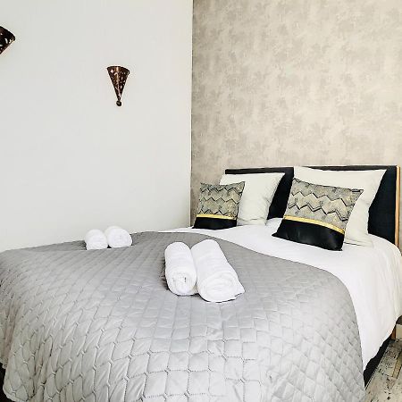 2 Bedroom Luxury Flat Cannes Center La Croisette Exteriör bild